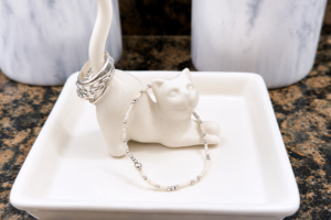 cat jewelry dish with jewelry